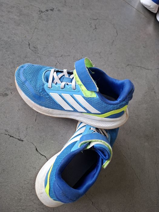 Buty adidas 35 dla chłopca
