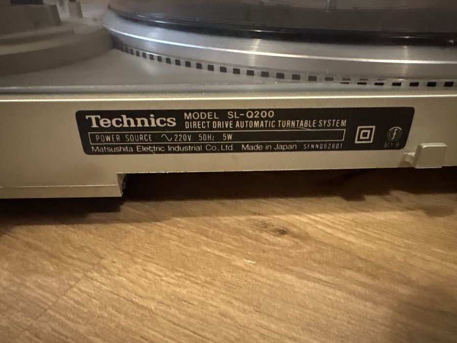 Gramofon technics SL-Q200
