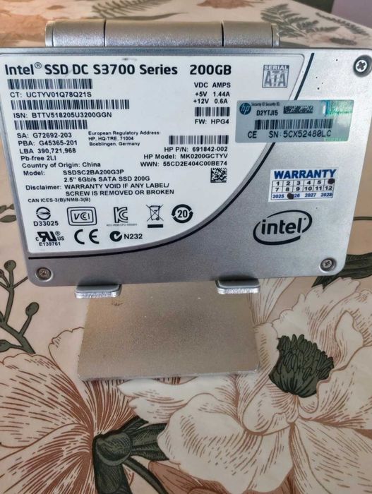 Intel ssd s3700 200GB