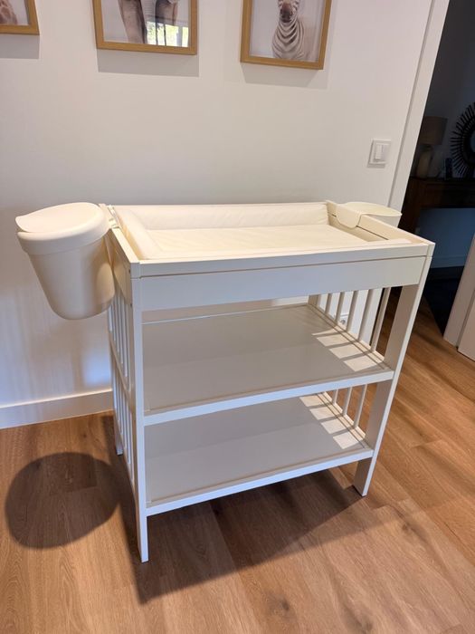 Muda Fraldas IKEA