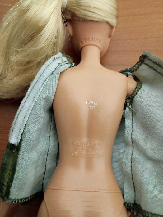 Barbie Paleontóloga (2017)