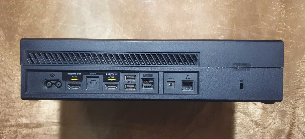 Xbox one 500 Gb читати опис