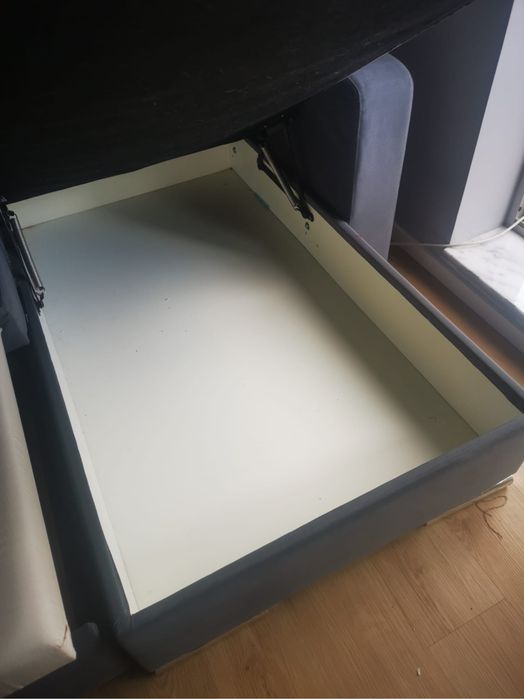 sofá cama cinzento