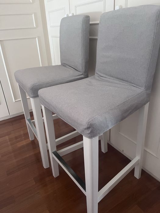 Cadeiras altas Bergmund novas