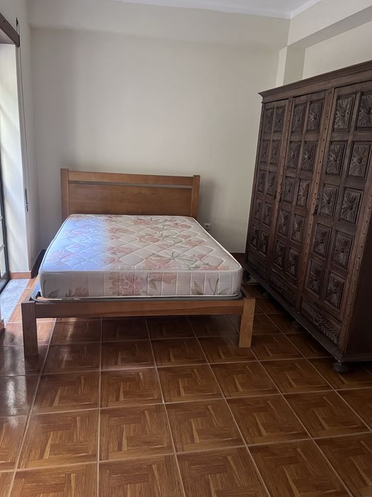 Aluga se quarto no centro de viseu