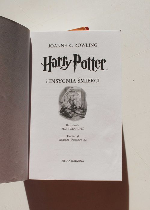 Harry Potter i Kamień Filozoficzny i więzień Azkabanu i Insygnia