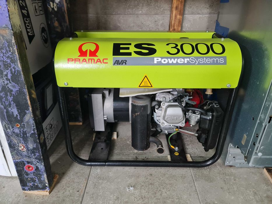 Бензиновий генератор Pramac ES3000 (2.2/2.6 кВт)