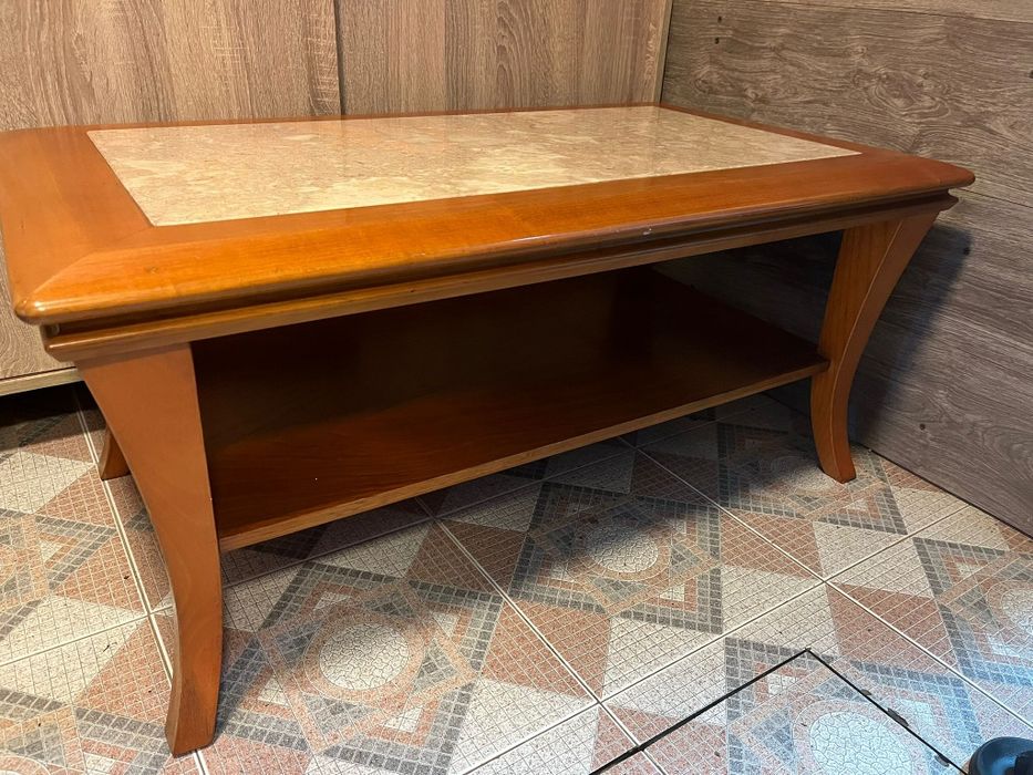Mesa com pedra mármore