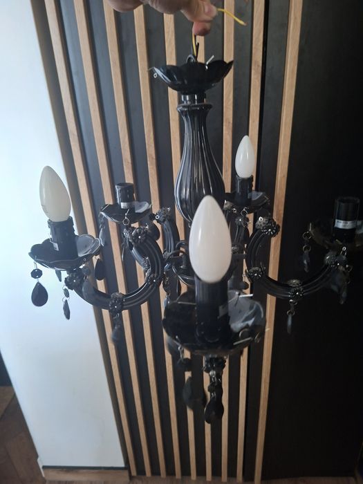 Efektowne lampa sufitowa żyrandol plastikowy 5 ramienny magnolia