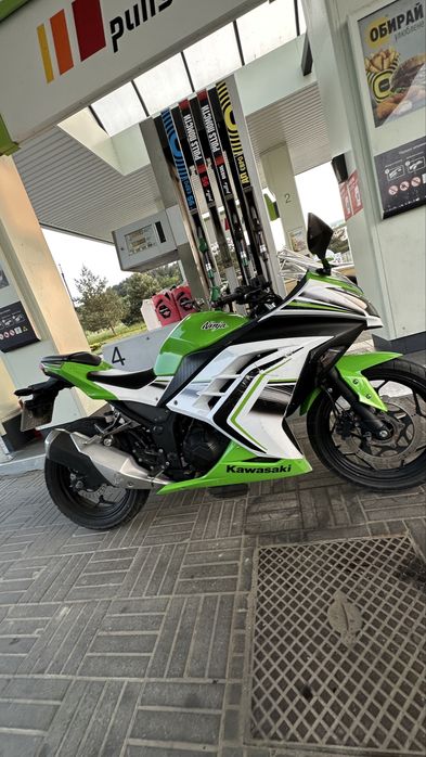Kawasaki Ninja 300