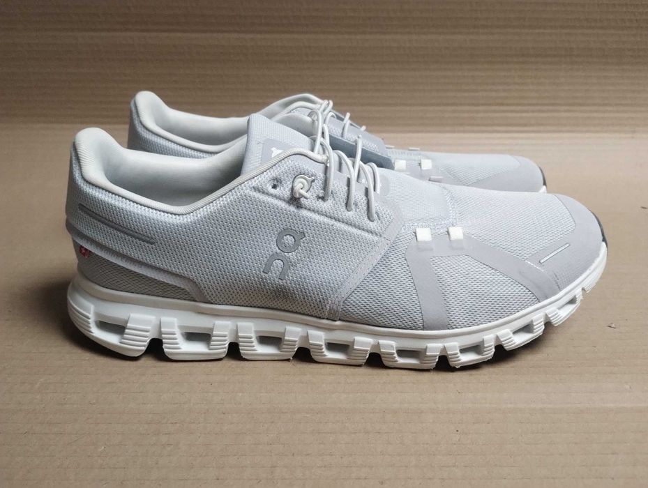Buty do biegania biegowe 46 ON Running Cloud 6 idealny stan