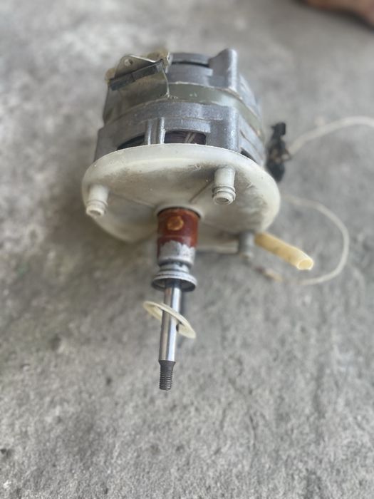 Електродвигун электродвигатель пральної стиральной машини ЖОК тип 20