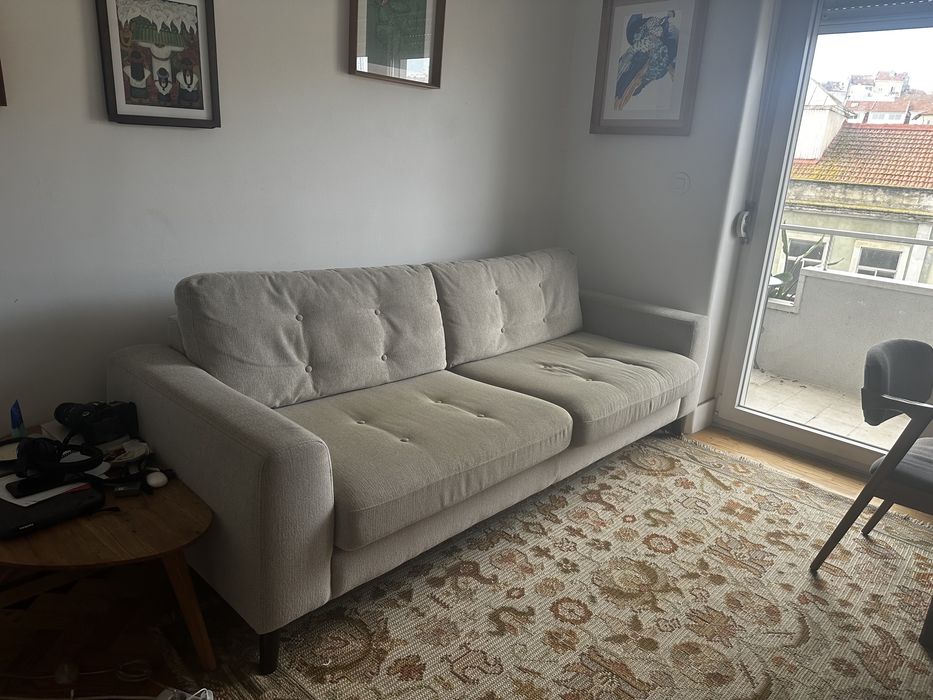 Sofá Area pouco uso