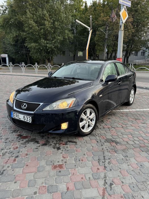 Продам Лексус is 220