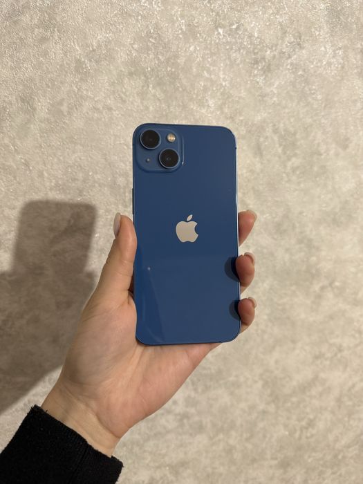 iPhone 13 128GB Blue