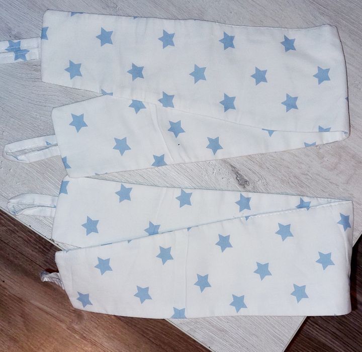 Zasłony niebiesko białe