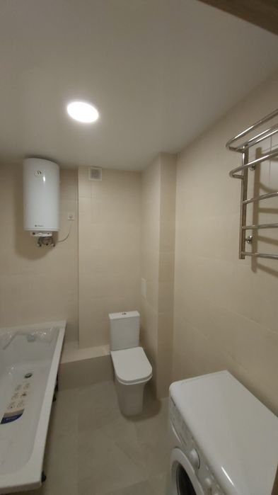 Здається нова студія м.Теремки пішки