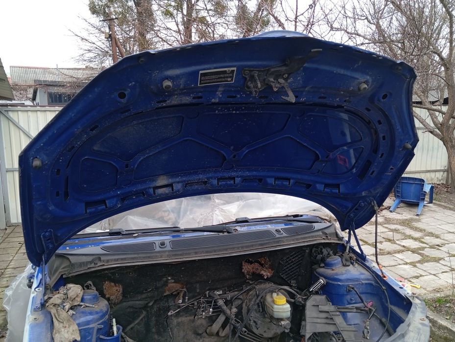 Капот телевизор Skoda Fabia 2 2007-2009г код краски 4590