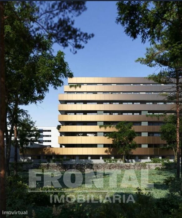 Apartamento T0 com Terraço e Estacionamento | Mafamude e Vilar Do Para