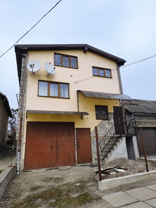 Продаж будинку біля Львова с. Давидів 100 м2. Є гараж, камін, сауна