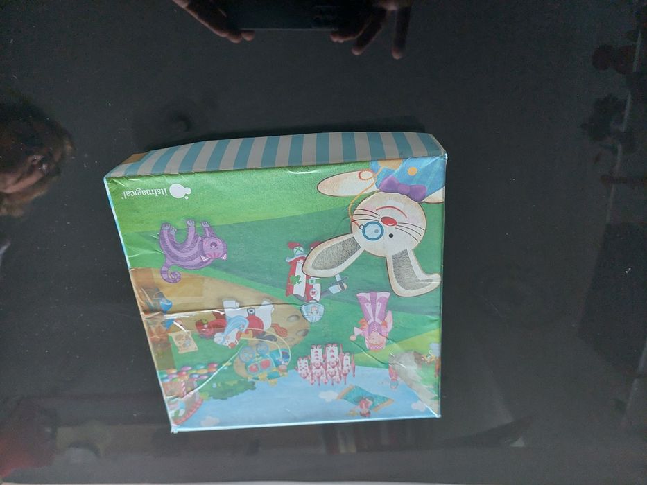 Cube puzzle games with illustrations to assemble.