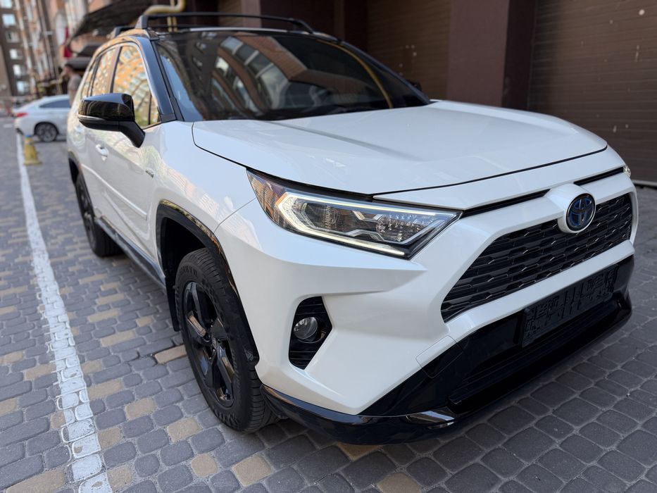 Rav 4 Hybrid XSE