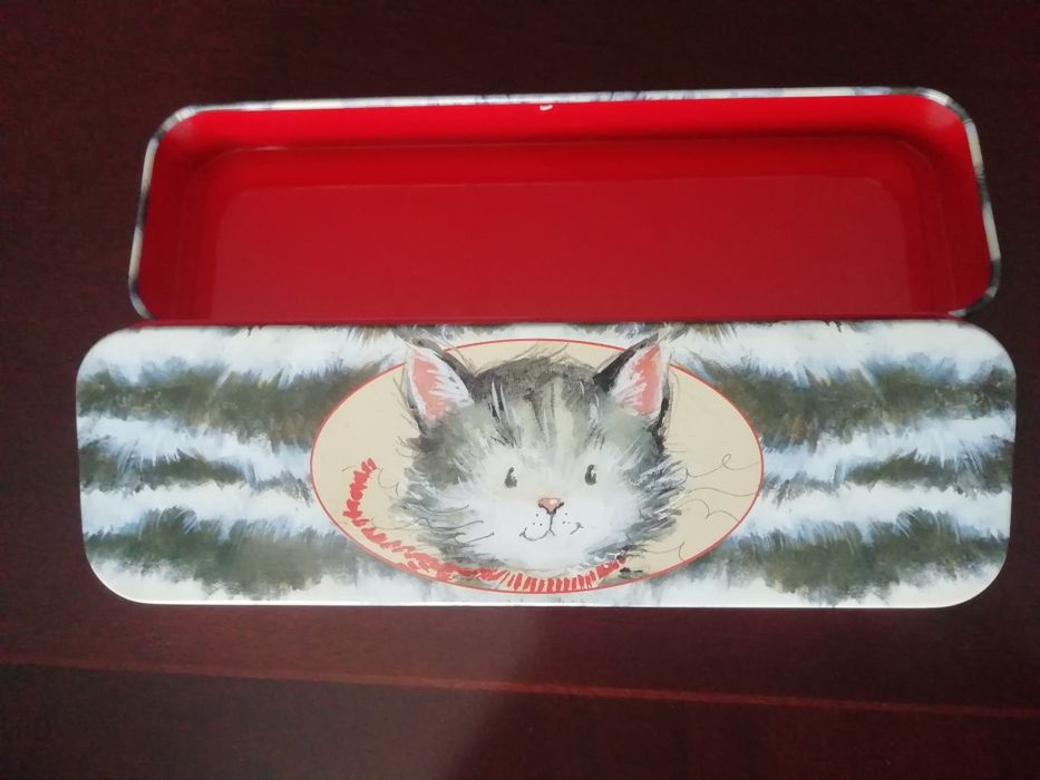 Caixa /Lapiseira /Estojo  "GATO"