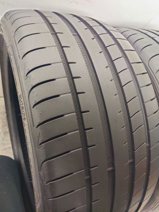 Шини 2шт літні r19 255 35 GoodYear RunFlat в ідеалі на BMW
