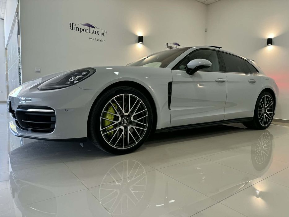 Porsche Panamera Sport Turismo 4 E-Hybrid
