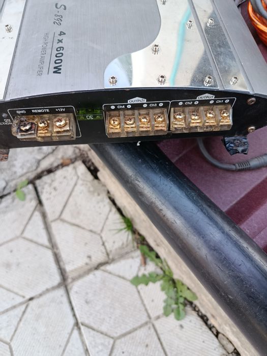 Автомагнітола 2дін, підсилювач на 4 канали, провода в комплекті