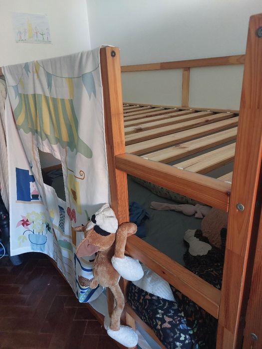 OFEREÇO doação cama