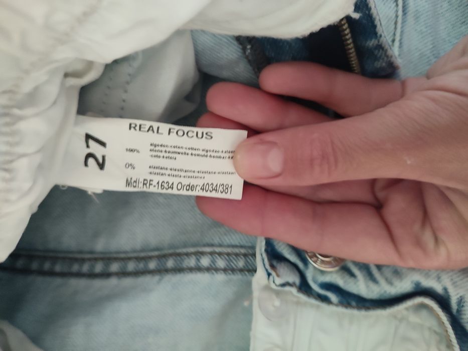 Продаю шорти жіночі