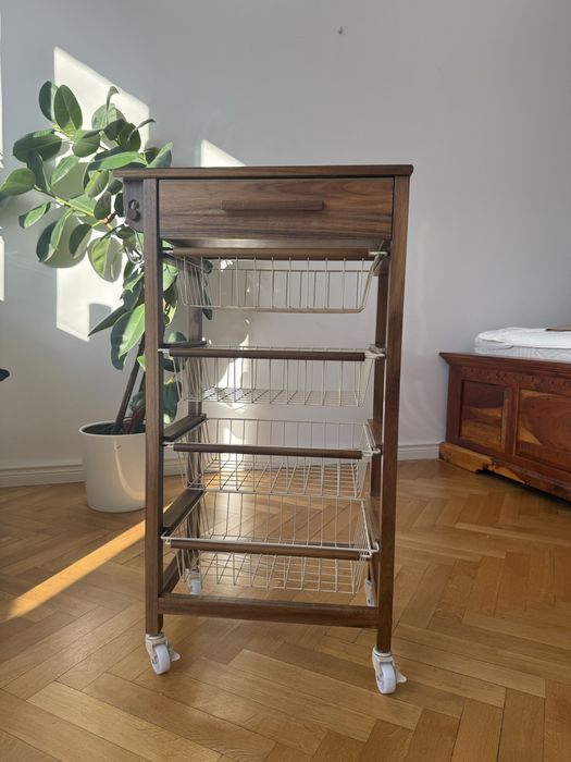 Jeżdżąca szafka/ organizer Zara home