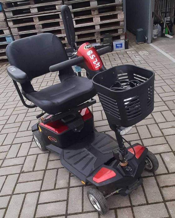 Skuter inwalidzki apex drobny zwinny sprawny do pomieszczeń