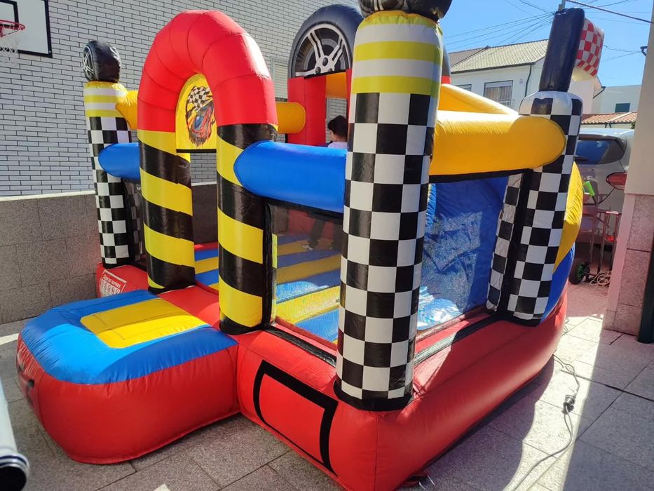 Aluguer de insufláveis