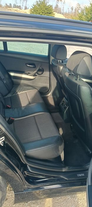 BMW 318 d 143cv 2011