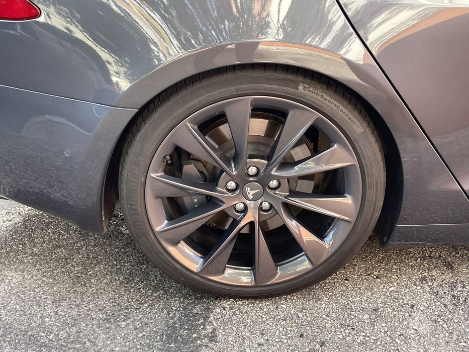 Jantes e pneus Tesla 21” Twin Turbine originais