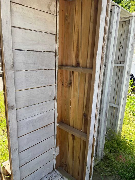 Regał drewniany do ogrodu lub spiżarni