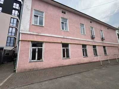 Нежитлове приміщення  м.Коломия, б-р Лесі Українки, 41 . 864,5 кв.м.