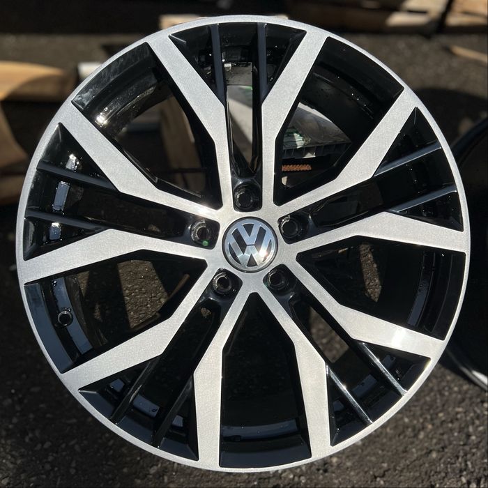 Оригинальные диски VW Santiago R19 7,5j et 51 ЦО 57.1