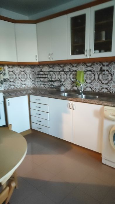 Apartamento T1, metro Ameixoeira disponível para Setembro