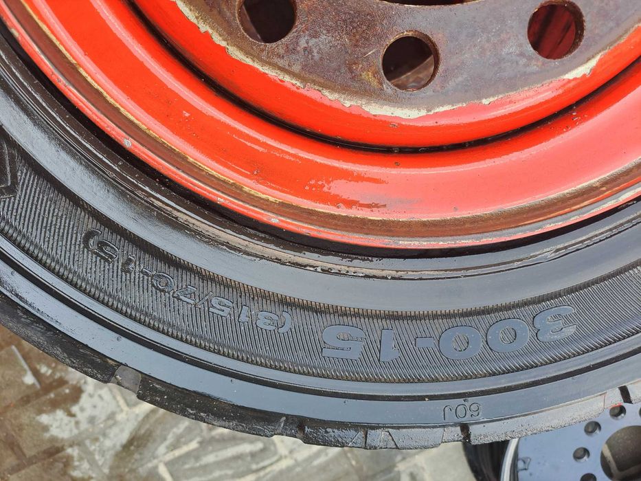 300R15 Koła Bliżniaki 315/70R15 Wózek Widłowy LINDE 12-Szpilek PEŁNE