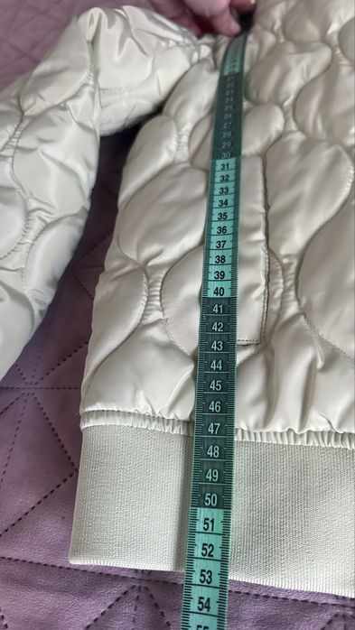 Куртка для дівчинки оливкового кольору