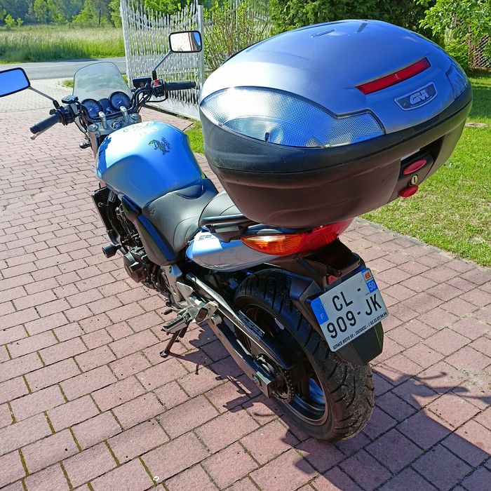 Honda *CBF*  600