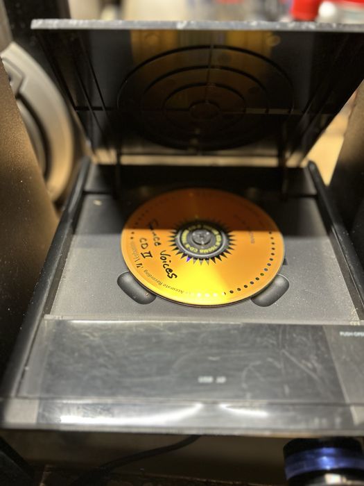 PAVAQ sprzet CD ,USB, radio