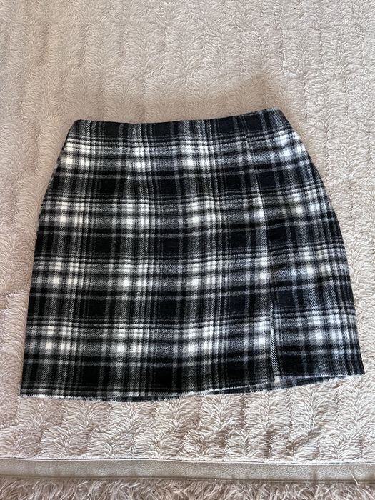 Спідниці міні різні сезони