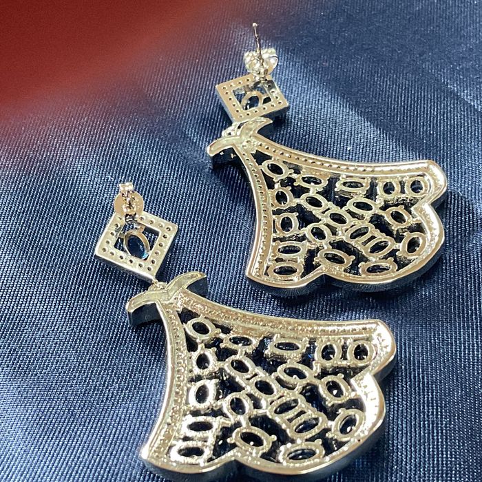 Brincos prata 825 medida de 6 cm