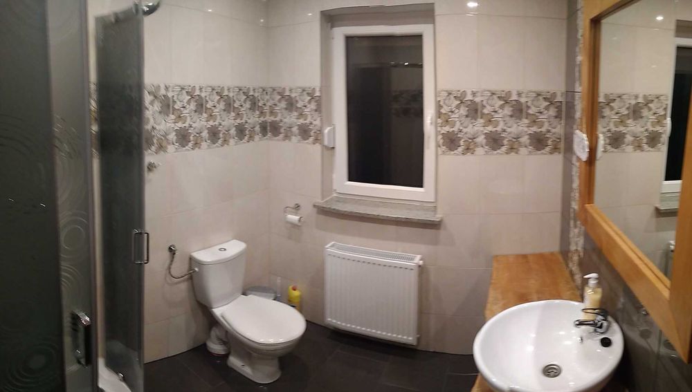 domek nad jeziorem- apartament dla 4 osób , łodki kajaki pomosty plaża