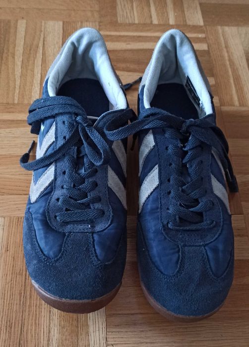 Damskie buty sportowe hummel rozm. 37