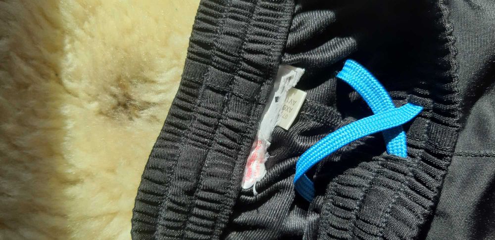 Spodnie adidas r. 128